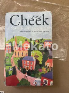 Mavis Cheek Mrs. Fyton's Country Life