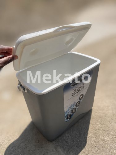 Leisure Quip 10 L / 16-Can Hardbody Cooler - Grey & White